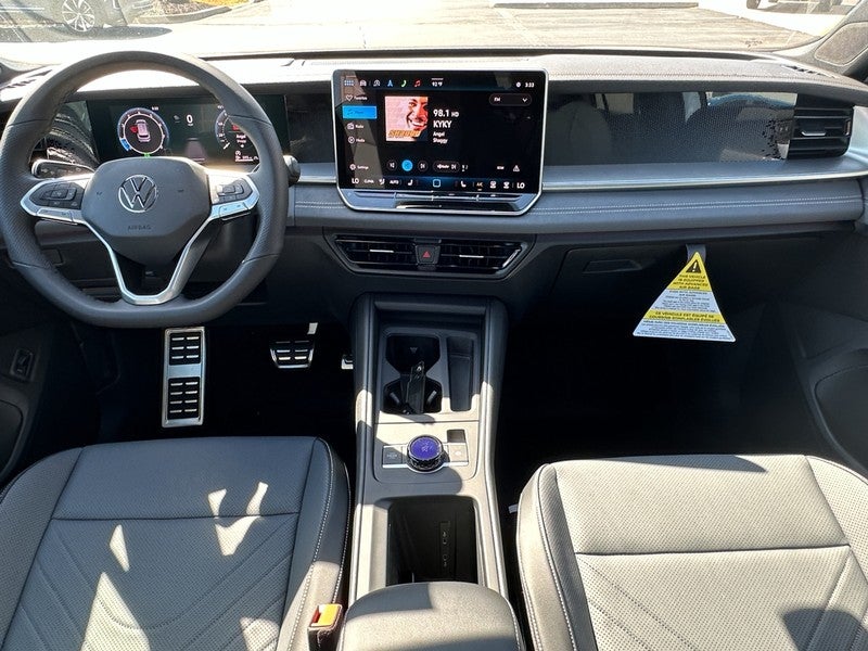 2025 Volkswagen Tiguan 2.0T SE R-Line Black