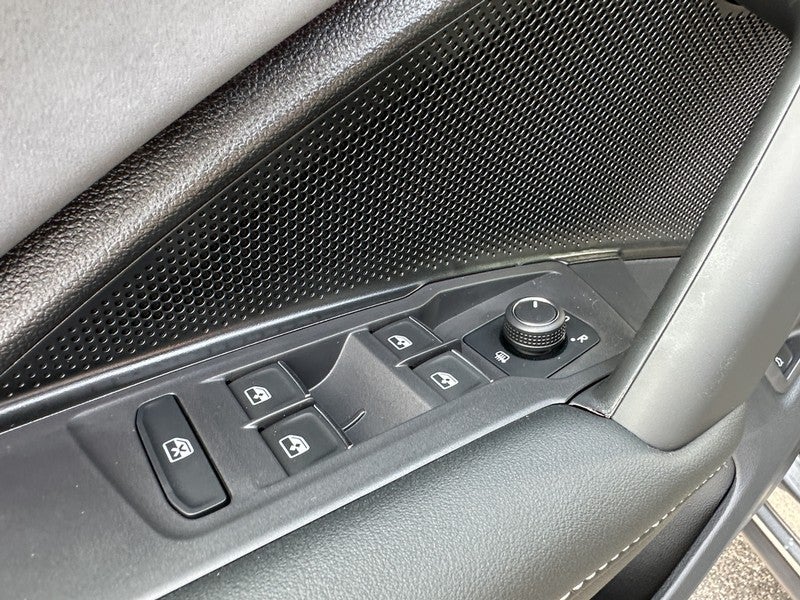 2025 Volkswagen Tiguan 2.0T SE R-Line Black 4MOTION