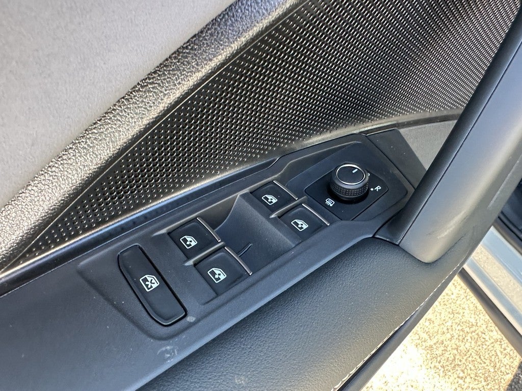 2026 Volkswagen Tiguan 2.0T SE R-Line Black 4MOTION