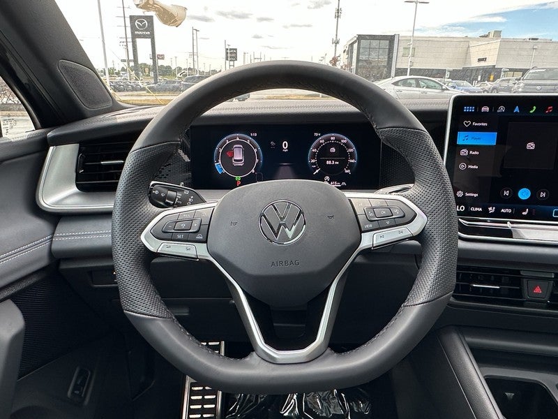 2025 Volkswagen Tiguan 2.0T SE R-Line Black 4MOTION