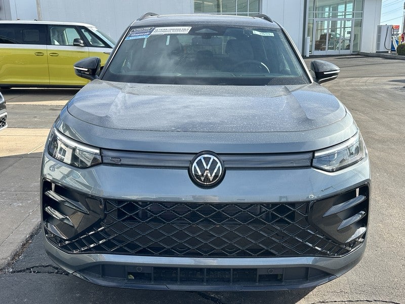 2025 Volkswagen Tiguan 2.0T SE R-Line Black 4MOTION