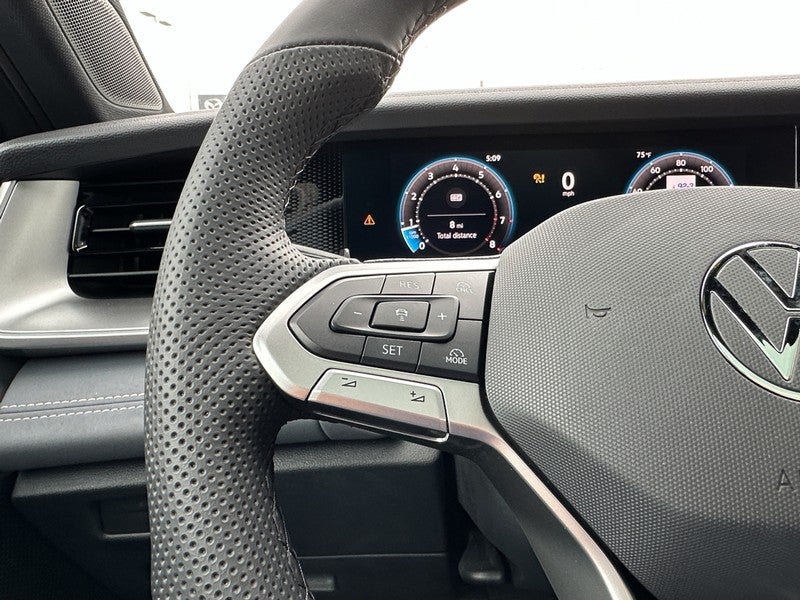 2025 Volkswagen Tiguan 2.0T SE R-Line Black 4MOTION