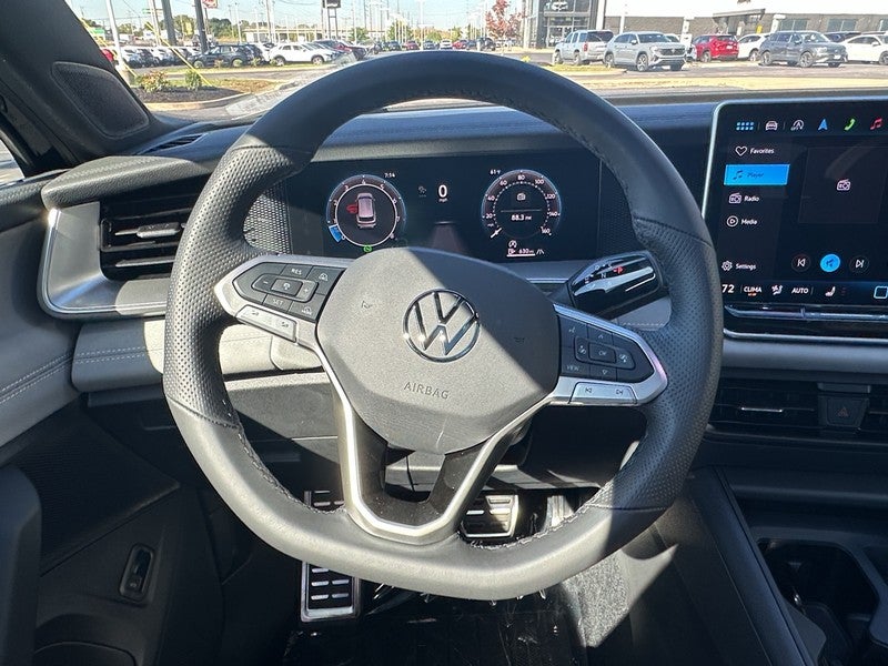 2025 Volkswagen Tiguan 2.0T SE R-Line Black 4MOTION