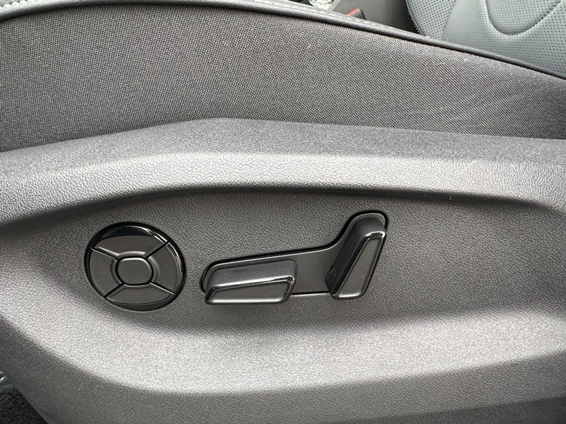 2026 Volkswagen Tiguan 2.0T SE R-Line Black 4MOTION