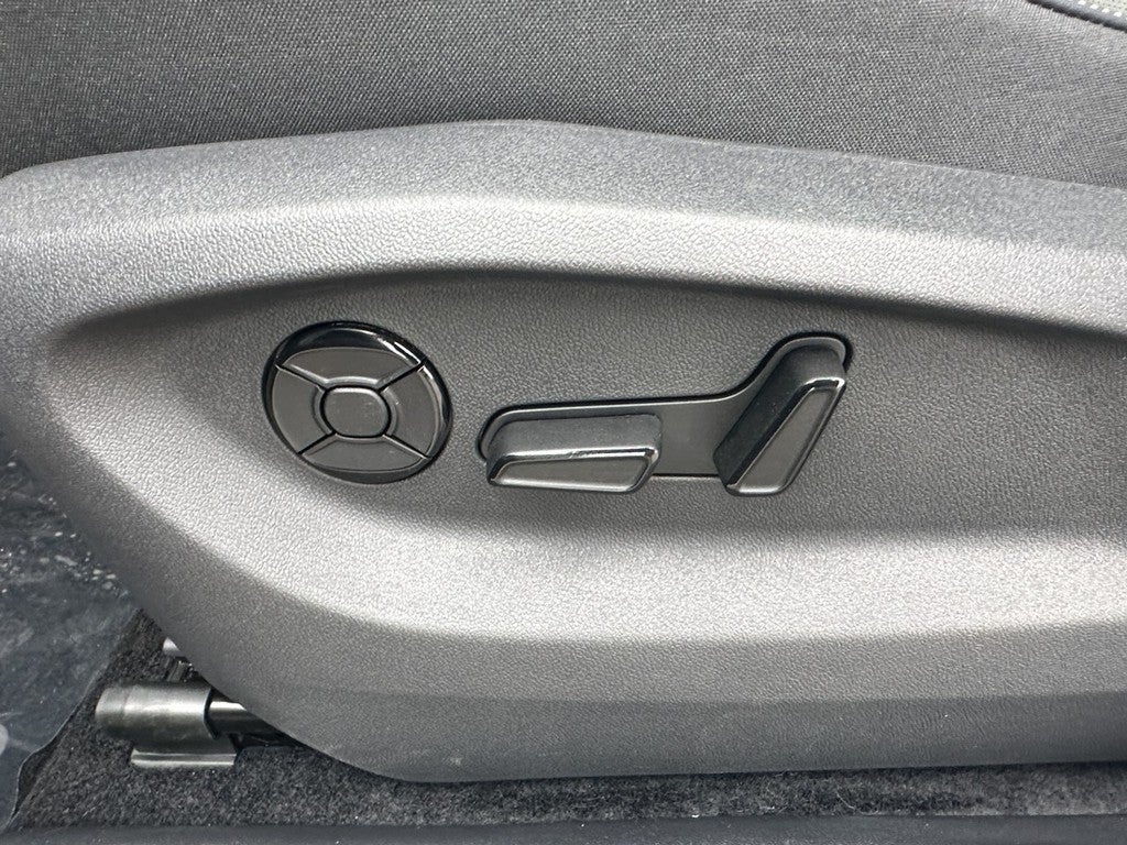 2026 Volkswagen Tiguan 2.0T SE R-Line Black 4MOTION