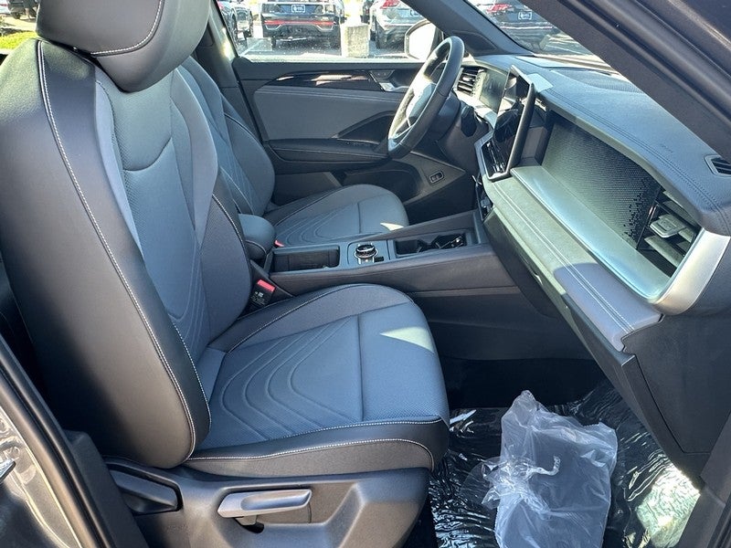 2025 Volkswagen Tiguan 2.0T SE R-Line Black 4MOTION