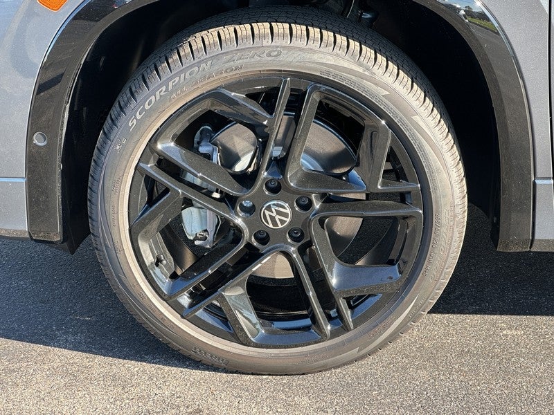 2025 Volkswagen Tiguan 2.0T SE R-Line Black 4MOTION