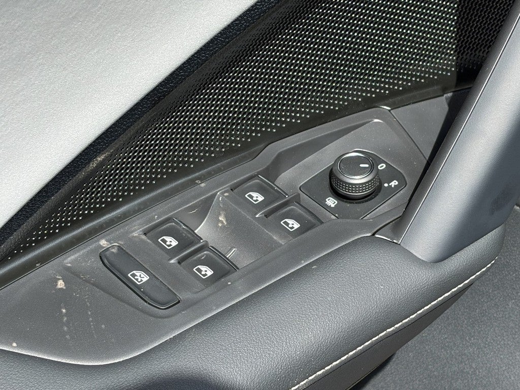 2026 Volkswagen Tiguan 2.0T SE R-Line Black FWD