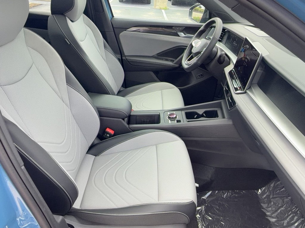 2026 Volkswagen Tiguan 2.0T SE R-Line Black FWD