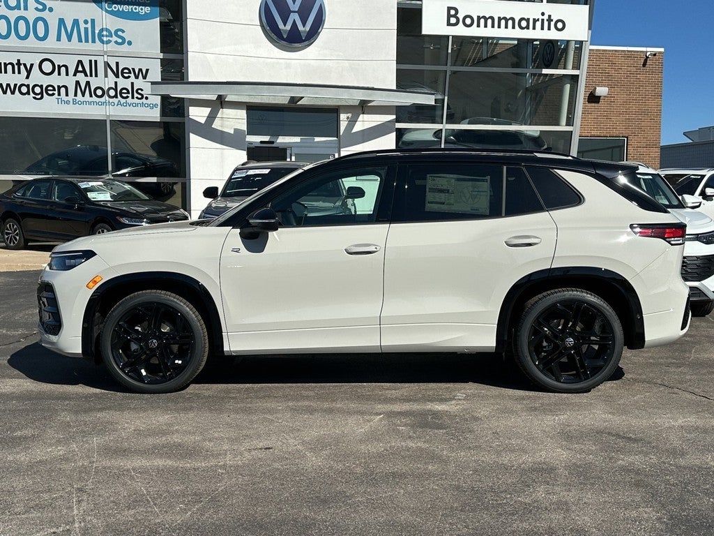 2026 Volkswagen Tiguan 2.0T SE R-Line Black FWD