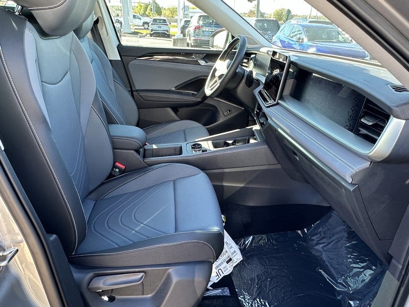 2025 Volkswagen Tiguan 2.0T SE 4MOTION