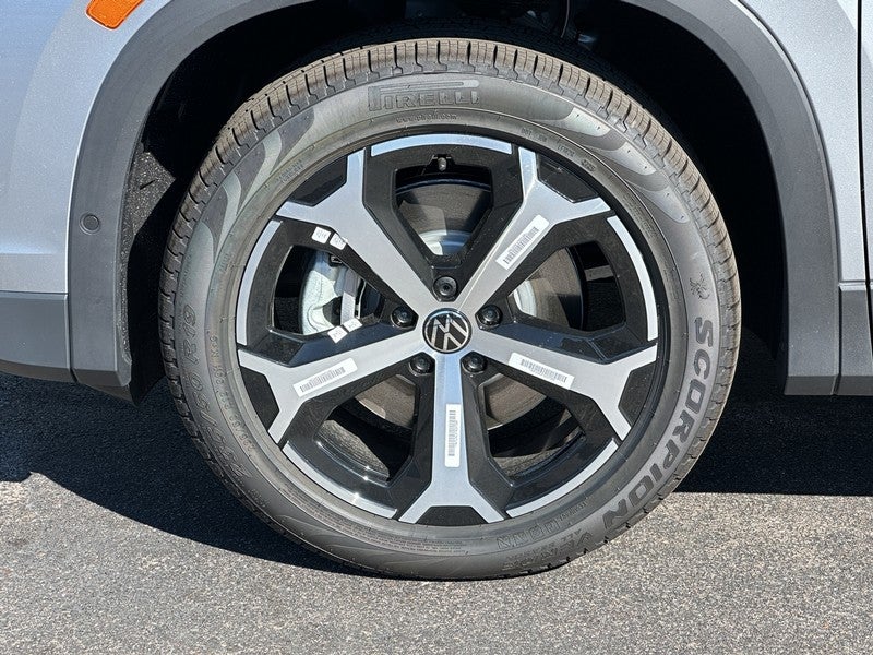 2025 Volkswagen Tiguan 2.0T SE 4MOTION