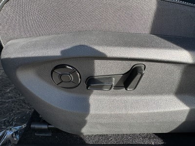 2025 Volkswagen Tiguan 2.0T SE 4MOTION