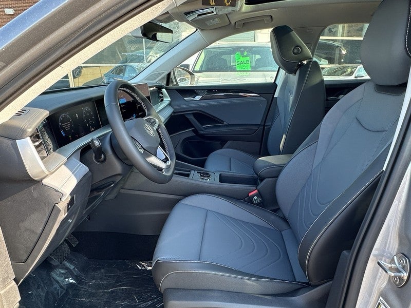 2025 Volkswagen Tiguan 2.0T SE 4MOTION