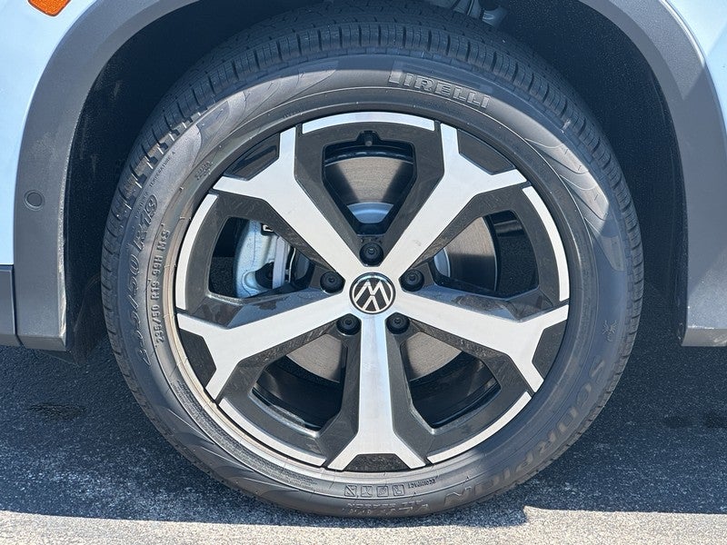 2025 Volkswagen Tiguan 2.0T SE 4MOTION