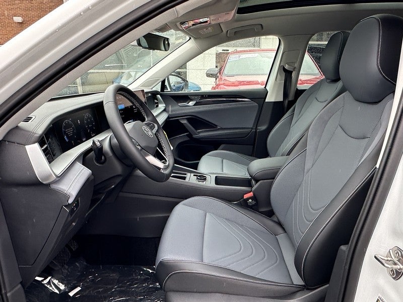 2025 Volkswagen Tiguan 2.0T SE 4MOTION