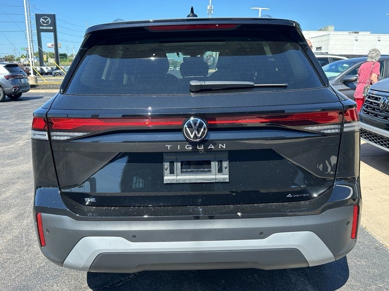 2025 Volkswagen Tiguan 2.0T SE 4MOTION