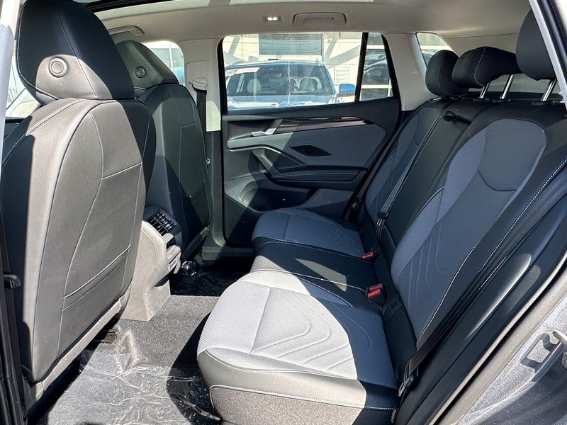 2025 Volkswagen Tiguan 2.0T SE 4MOTION