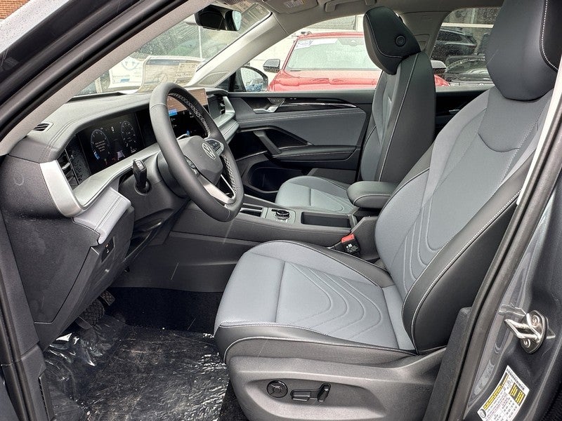 2025 Volkswagen Tiguan 2.0T SE 4MOTION