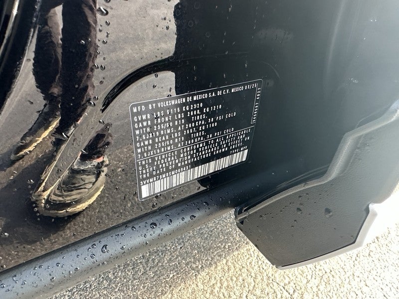 2025 Volkswagen Tiguan 2.0T SE 4MOTION