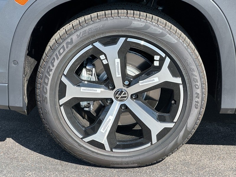 2025 Volkswagen Tiguan 2.0T SE 4MOTION