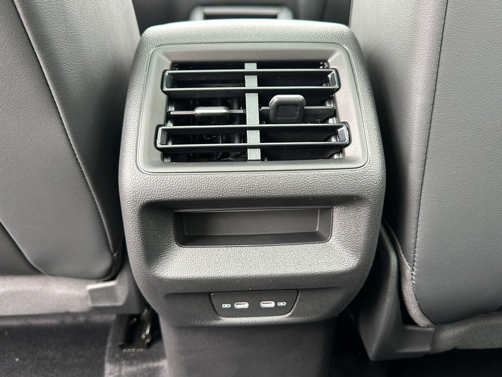 2026 Volkswagen Tiguan 2.0T SE FWD