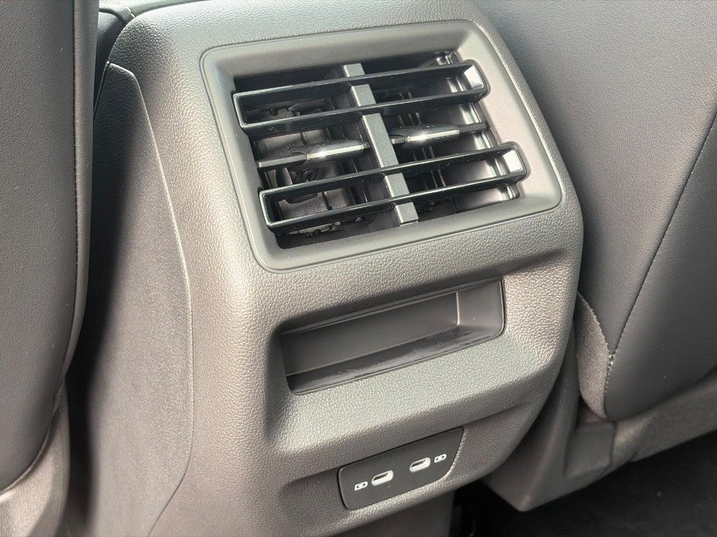2026 Volkswagen Tiguan 2.0T SE FWD