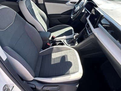 2026 Volkswagen Taos SE FWD