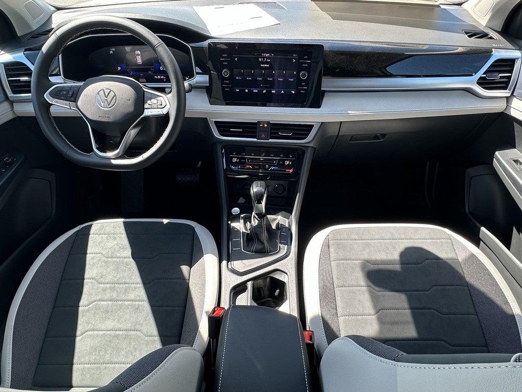 2026 Volkswagen Taos SE FWD