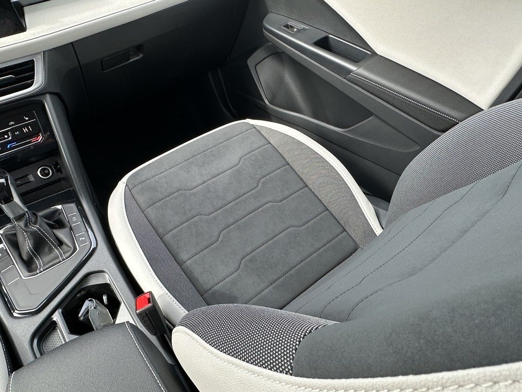 2026 Volkswagen Taos SE FWD