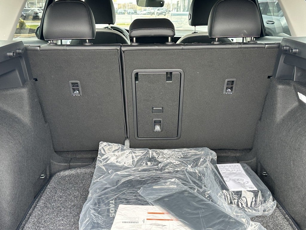 2026 Volkswagen Taos SE FWD