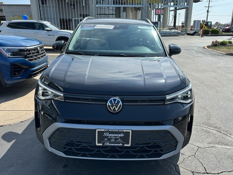 2025 Volkswagen Taos SE FWD