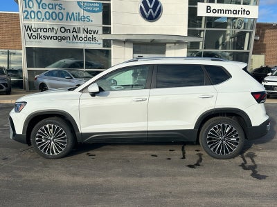 2026 Volkswagen Taos SE FWD