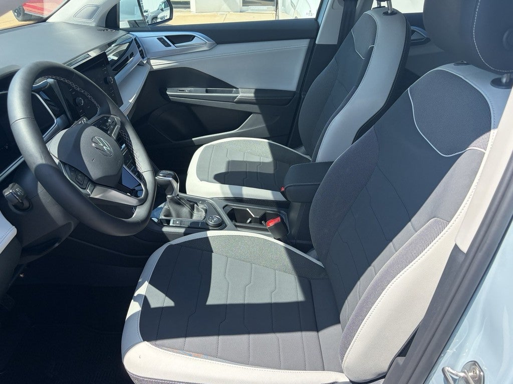 2026 Volkswagen Taos SE 4MOTION
