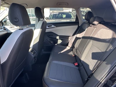 2026 Volkswagen Taos SE 4MOTION