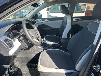 2025 Volkswagen Taos SE 4MOTION