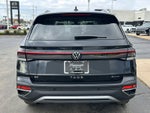2025 Volkswagen Taos SE 4MOTION