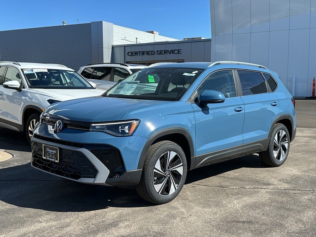 2026 Volkswagen Taos SE 4MOTION