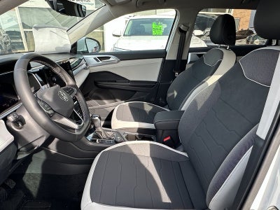 2026 Volkswagen Taos SE 4MOTION