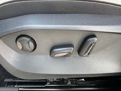 2026 Volkswagen Taos SE 4MOTION