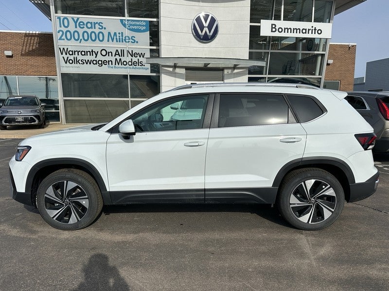 2026 Volkswagen Taos SE 4MOTION