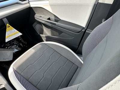 2025 Volkswagen Taos SE 4MOTION