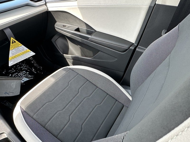 2025 Volkswagen Taos SE 4MOTION