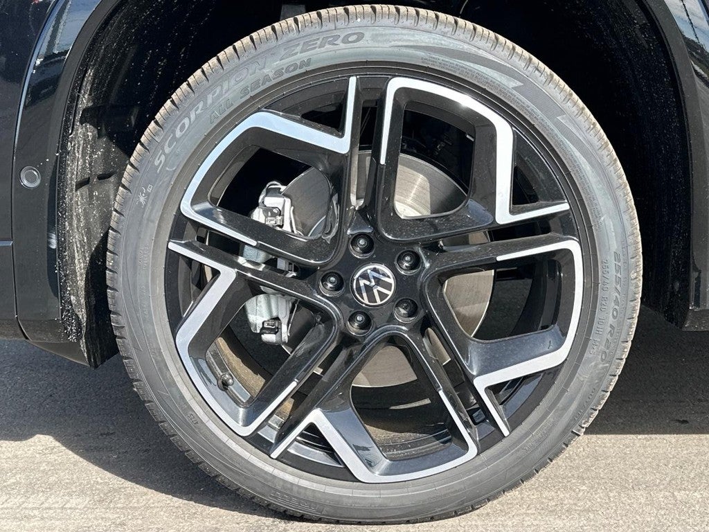 2026 Volkswagen Tiguan 2.0T SEL R-Line Turbo 4MOTION