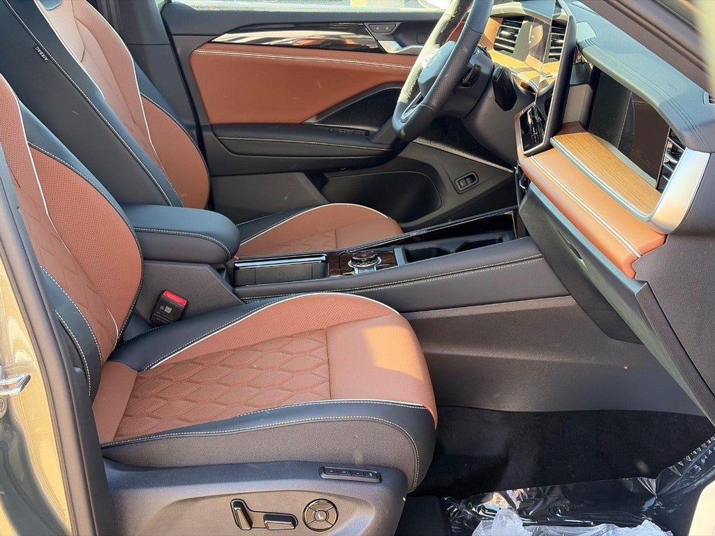 2026 Volkswagen Tiguan 2.0T SEL R-Line Turbo 4MOTION