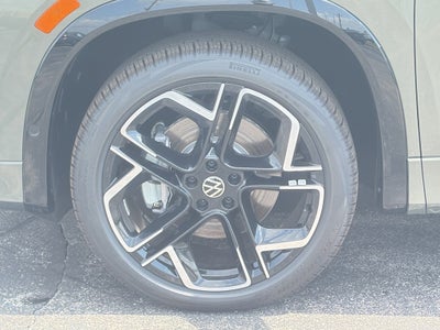 2026 Volkswagen Tiguan 2.0T SEL R-Line Turbo 4MOTION