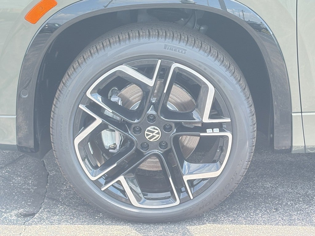 2026 Volkswagen Tiguan 2.0T SEL R-Line Turbo 4MOTION
