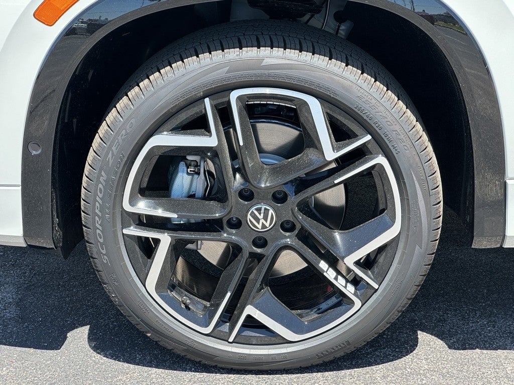 2026 Volkswagen Tiguan 2.0T SEL R-Line Turbo 4MOTION