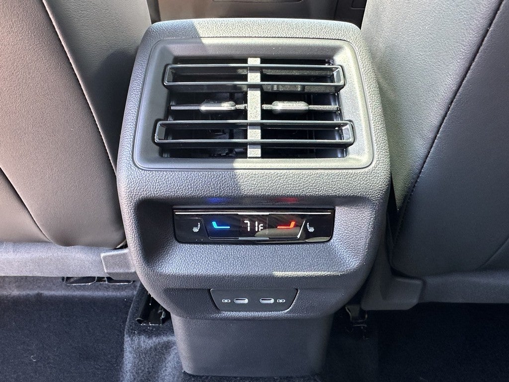 2026 Volkswagen Tiguan 2.0T SEL R-Line Turbo 4MOTION