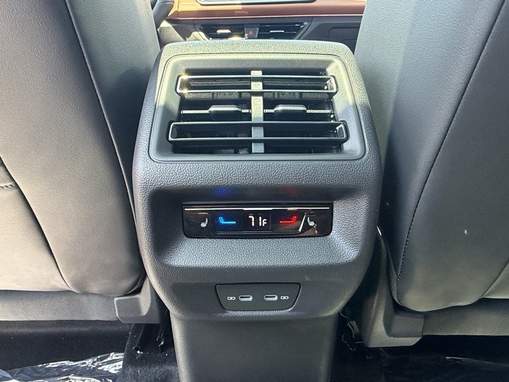 2026 Volkswagen Tiguan 2.0T SEL R-Line Turbo 4MOTION